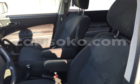 Buy Used Toyota Avensis Verso Blue Car in Cyangugu in Cyangugu Buy Used Toyota Avensis Verso Blue Car in Cyangugu in Cyangugu