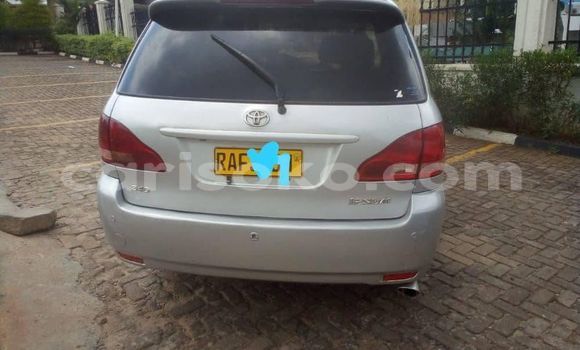 Acheter Occasion Voiture Toyota Ipsum Gris à Kigali, Rwanda Acheter Occasion Voiture Toyota Ipsum Gris à Kigali, Rwanda