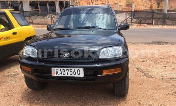 Acheter Occasion Voiture Toyota RAV4 Noir à Kigali, Rwanda Acheter Occasion Voiture Toyota RAV4 Noir à Kigali, Rwanda