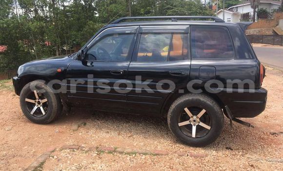 Acheter Occasion Voiture Toyota RAV4 Noir à Kigali, Rwanda Acheter Occasion Voiture Toyota RAV4 Noir à Kigali, Rwanda