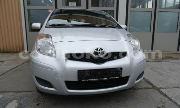 Buy Used Toyota Yaris Beige Car in Rusizi in Rwanda Buy Used Toyota Yaris Beige Car in Rusizi in Rwanda
