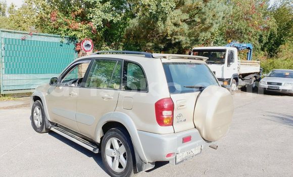 اشتري Imported Toyota RAV4 Blanc سيارة في Kibuye في Kibuye اشتري Imported Toyota RAV4 Blanc سيارة في Kibuye في Kibuye