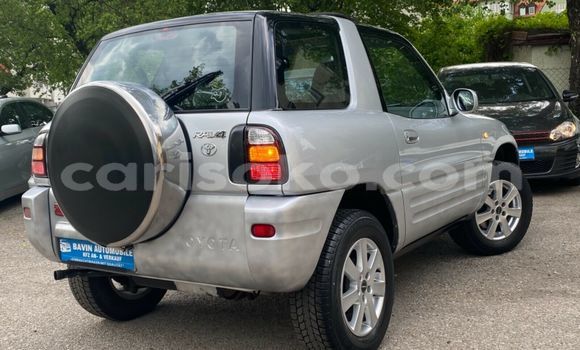 اشتري Imported Toyota RAV4 Beige سيارة في Kigali في Rwanda اشتري Imported Toyota RAV4 Beige سيارة في Kigali في Rwanda