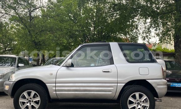 اشتري Imported Toyota RAV4 Beige سيارة في Kigali في Rwanda اشتري Imported Toyota RAV4 Beige سيارة في Kigali في Rwanda