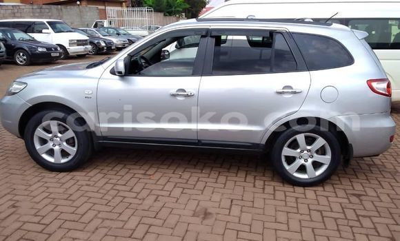 Buy Used Hyundai Santa Fe Silver Car in Kigali in Rwanda Buy Used Hyundai Santa Fe Silver Car in Kigali in Rwanda