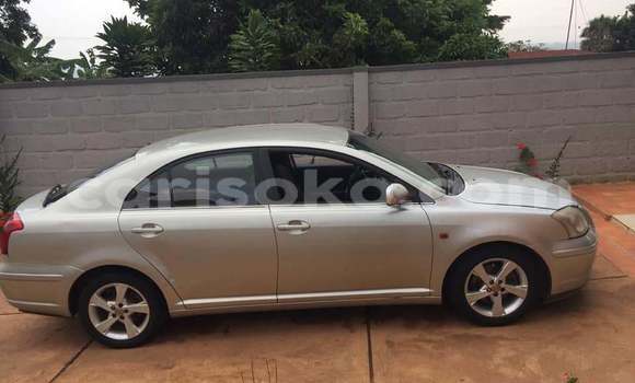Acheter Occasion Voiture Toyota Avensis Gris à Kigali, Rwanda Acheter Occasion Voiture Toyota Avensis Gris à Kigali, Rwanda