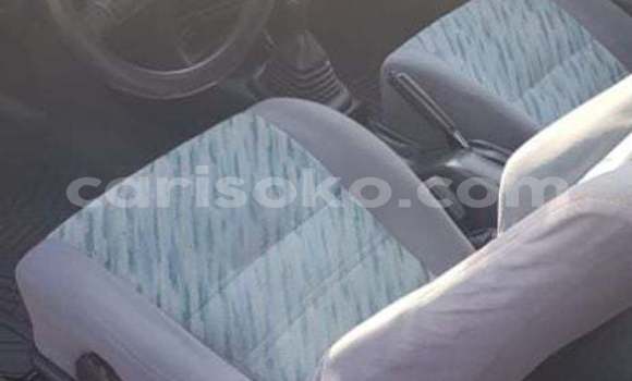 Acheter Occasion Voiture Toyota Corolla Vert à Kigali, Rwanda Acheter Occasion Voiture Toyota Corolla Vert à Kigali, Rwanda