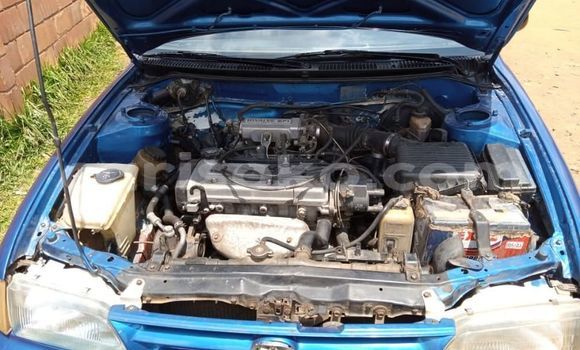 Acheter Occasion Voiture Toyota Corolla Bleu à Kigali, Rwanda Acheter Occasion Voiture Toyota Corolla Bleu à Kigali, Rwanda