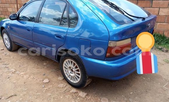 Acheter Occasion Voiture Toyota Corolla Bleu à Kigali, Rwanda Acheter Occasion Voiture Toyota Corolla Bleu à Kigali, Rwanda