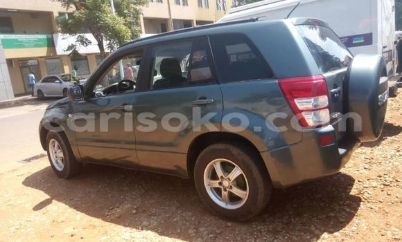 Acheter Occasion Voiture Suzuki Grand Vitara Vert à Kigali, Rwanda Acheter Occasion Voiture Suzuki Grand Vitara Vert à Kigali, Rwanda