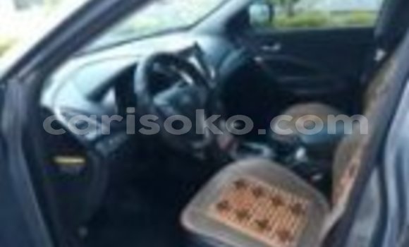 Acheter Occasion Voiture Hyundai Santa Fe Bleu à Kigali, Rwanda Acheter Occasion Voiture Hyundai Santa Fe Bleu à Kigali, Rwanda