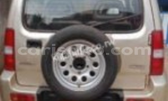 Acheter Occasion Voiture Suzuki Jimny Beige à Kigali, Rwanda Acheter Occasion Voiture Suzuki Jimny Beige à Kigali, Rwanda