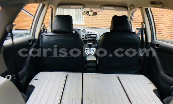 Sayi Na hannu Toyota Matrix Gris Mota in Kigali a Rwanda Sayi Na hannu Toyota Matrix Gris Mota in Kigali a Rwanda