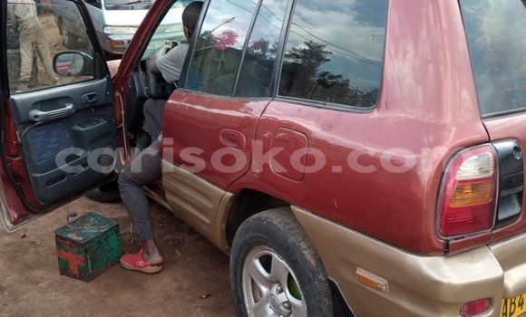 Sayi Na hannu Toyota RAV4 Rouge Mota in Kigali a Rwanda Sayi Na hannu Toyota RAV4 Rouge Mota in Kigali a Rwanda
