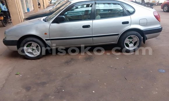 اشتري مستعمل Toyota Corolla Gris سيارة في Kigali في Rwanda اشتري مستعمل Toyota Corolla Gris سيارة في Kigali في Rwanda