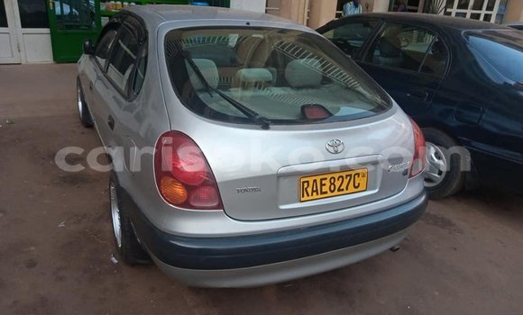 اشتري مستعمل Toyota Corolla Gris سيارة في Kigali في Rwanda اشتري مستعمل Toyota Corolla Gris سيارة في Kigali في Rwanda