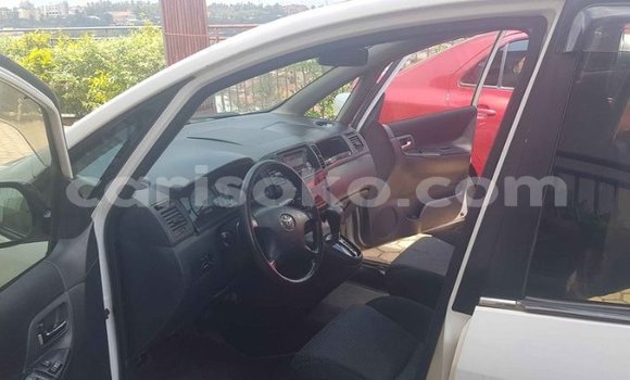 اشتري مستعمل Toyota Spacio Blanc سيارة في Kigali في Rwanda اشتري مستعمل Toyota Spacio Blanc سيارة في Kigali في Rwanda