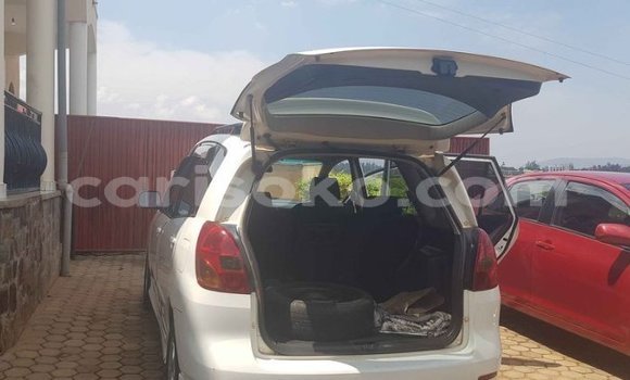 اشتري مستعمل Toyota Spacio Blanc سيارة في Kigali في Rwanda اشتري مستعمل Toyota Spacio Blanc سيارة في Kigali في Rwanda