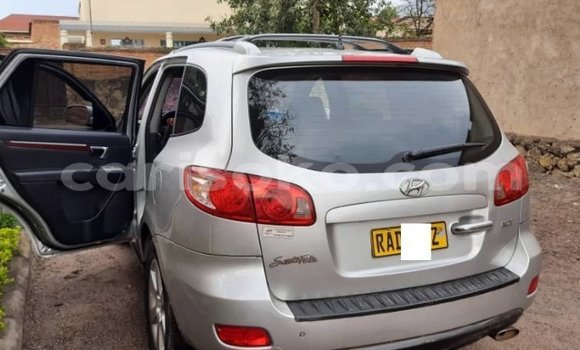 اشتري مستعمل Hyundai Santa Fe Gris سيارة في Kigali في Rwanda اشتري مستعمل Hyundai Santa Fe Gris سيارة في Kigali في Rwanda