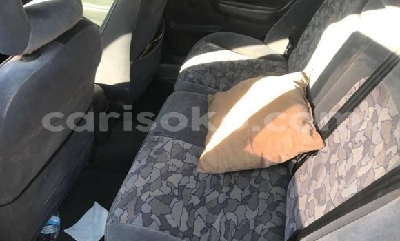 اشتري مستعمل Toyota Avensis Bleu سيارة في Kigali في Rwanda اشتري مستعمل Toyota Avensis Bleu سيارة في Kigali في Rwanda