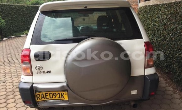 اشتري مستعمل Toyota RAV4 Blanc سيارة في Kigali في Rwanda اشتري مستعمل Toyota RAV4 Blanc سيارة في Kigali في Rwanda