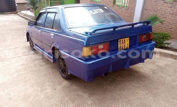 اشتري مستعمل Toyota Carina Bleu سيارة في Kigali في Rwanda اشتري مستعمل Toyota Carina Bleu سيارة في Kigali في Rwanda