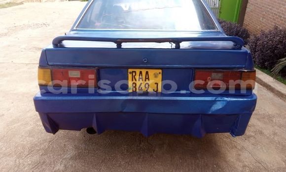 اشتري مستعمل Toyota Carina Bleu سيارة في Kigali في Rwanda اشتري مستعمل Toyota Carina Bleu سيارة في Kigali في Rwanda
