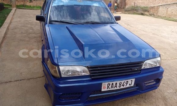 اشتري مستعمل Toyota Carina Bleu سيارة في Kigali في Rwanda اشتري مستعمل Toyota Carina Bleu سيارة في Kigali في Rwanda