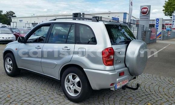 Acheter Occasion Voiture Toyota RAV4 Noir à Gicumbi, Rwanda Acheter Occasion Voiture Toyota RAV4 Noir à Gicumbi, Rwanda