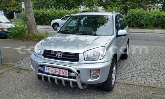 Acheter Occasion Voiture Toyota RAV4 Noir à Gicumbi, Rwanda Acheter Occasion Voiture Toyota RAV4 Noir à Gicumbi, Rwanda