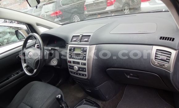 Buy Used Toyota Avensis Verso Green Car in Kigali in Rwanda Buy Used Toyota Avensis Verso Green Car in Kigali in Rwanda