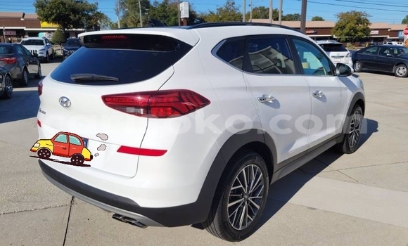 Acheter Import Voiture Hyundai Tucson Blanc à Cyangugu, Cyangugu Acheter Import Voiture Hyundai Tucson Blanc à Cyangugu, Cyangugu
