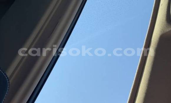 Acheter Import Voiture Toyota RAV4 Marron à Gasarenda, Rwanda Acheter Import Voiture Toyota RAV4 Marron à Gasarenda, Rwanda