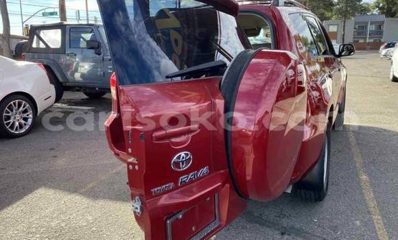Acheter Import Voiture Toyota RAV4 Rouge à Gikongoro, Gikongoro Acheter Import Voiture Toyota RAV4 Rouge à Gikongoro, Gikongoro