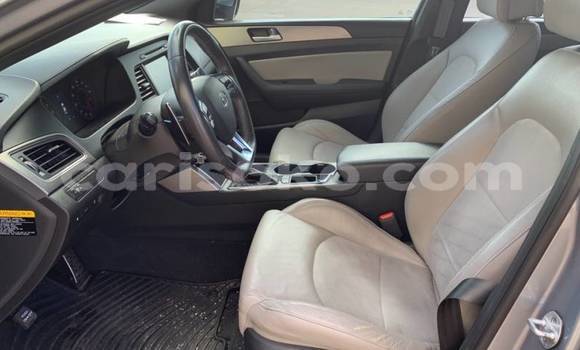 Acheter Import Voiture Hyundai Sonata Gris à Gisenyi, Gisenyi Acheter Import Voiture Hyundai Sonata Gris à Gisenyi, Gisenyi