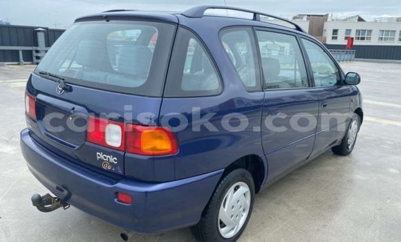 Sayi Na hannu Toyota Picnic Bleu Mota in Kigali a Rwanda Sayi Na hannu Toyota Picnic Bleu Mota in Kigali a Rwanda