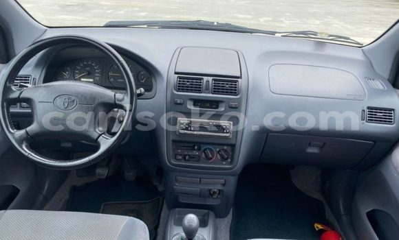 Sayi Na hannu Toyota Picnic Bleu Mota in Kigali a Rwanda Sayi Na hannu Toyota Picnic Bleu Mota in Kigali a Rwanda