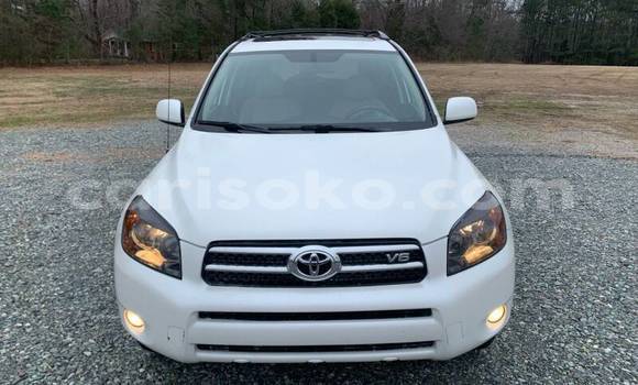 Buy Used Toyota RAV4 White Car in Kigali in Rwanda Buy Used Toyota RAV4 White Car in Kigali in Rwanda