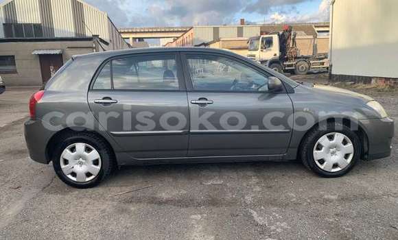 Sayi Na hannu Toyota Corolla Beige Mota in Kigali a Rwanda Sayi Na hannu Toyota Corolla Beige Mota in Kigali a Rwanda