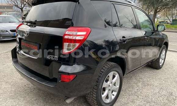 Acheter Occasion Voiture Toyota RAV4 Noir à Kigali, Rwanda Acheter Occasion Voiture Toyota RAV4 Noir à Kigali, Rwanda