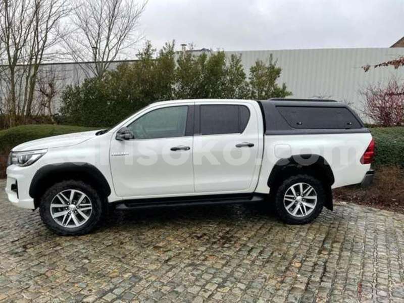 Big with watermark toyota hiluxe vigo rwanda kigali 14552