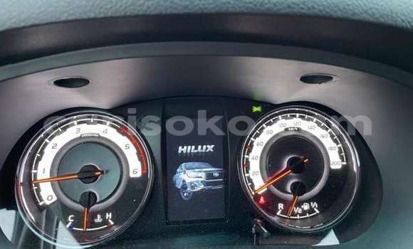 Sayi Na hannu Toyota Hiluxe VIGO Blanc Mota in Kigali a Rwanda Sayi Na hannu Toyota Hiluxe VIGO Blanc Mota in Kigali a Rwanda