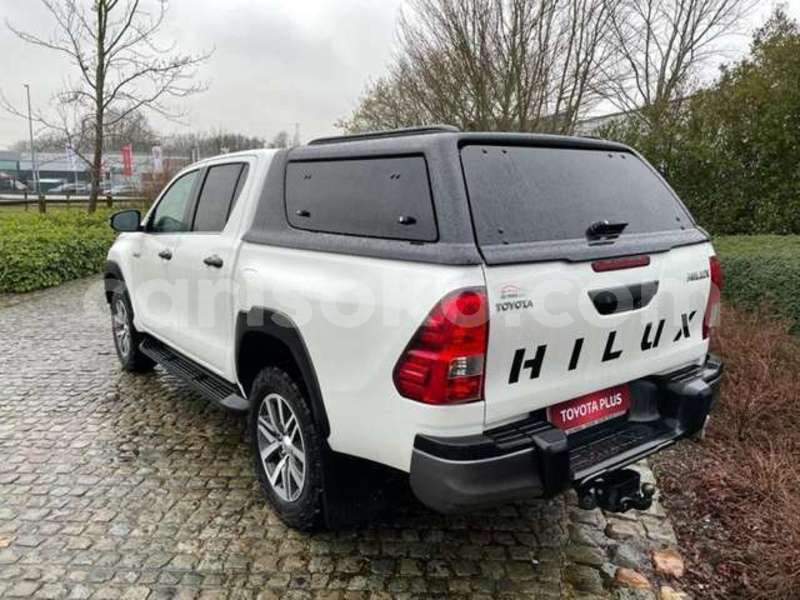 Big with watermark toyota hiluxe vigo rwanda kigali 14552