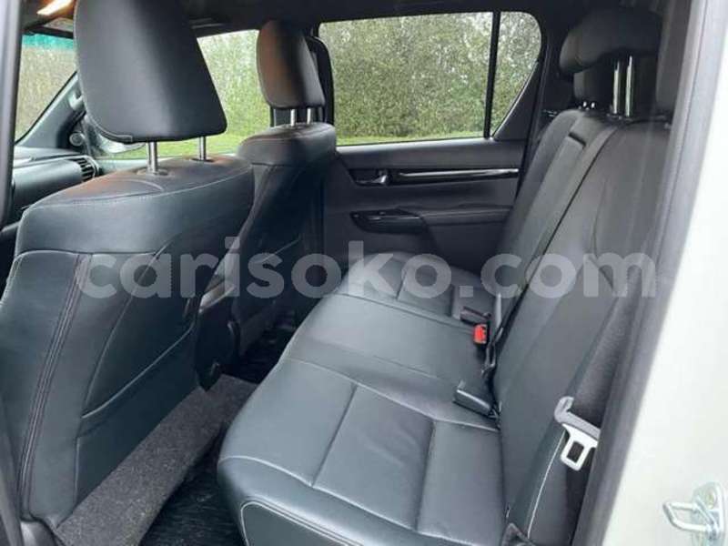 Big with watermark toyota hiluxe vigo rwanda kigali 14552