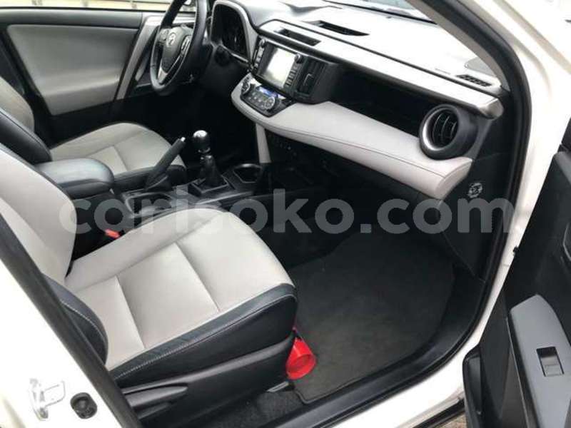 Big with watermark toyota rav4 rwanda kigali 14553