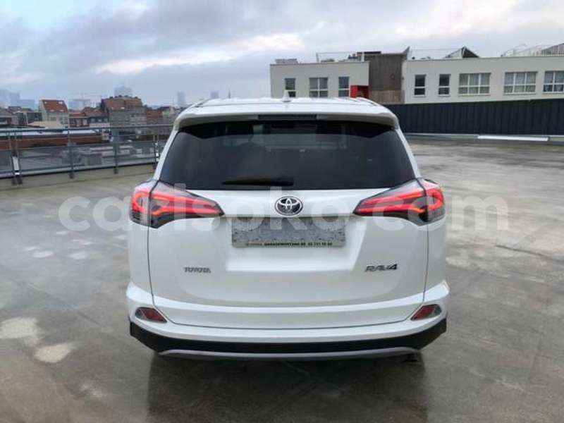 Big with watermark toyota rav4 rwanda kigali 14553