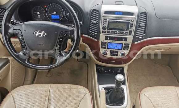 Buy Used Hyundai Santa Fe Black Car in Kigali in Rwanda Buy Used Hyundai Santa Fe Black Car in Kigali in Rwanda