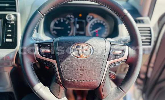 Buy Used Toyota Land Cruiser Prado Silver Car in Butare in Butare Buy Used Toyota Land Cruiser Prado Silver Car in Butare in Butare