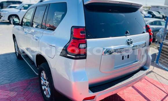 Buy Used Toyota Land Cruiser Prado Silver Car in Butare in Butare Buy Used Toyota Land Cruiser Prado Silver Car in Butare in Butare