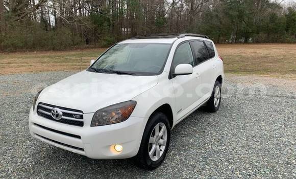 Buy Used Toyota RAV4 White Car in Kigali in Rwanda Buy Used Toyota RAV4 White Car in Kigali in Rwanda